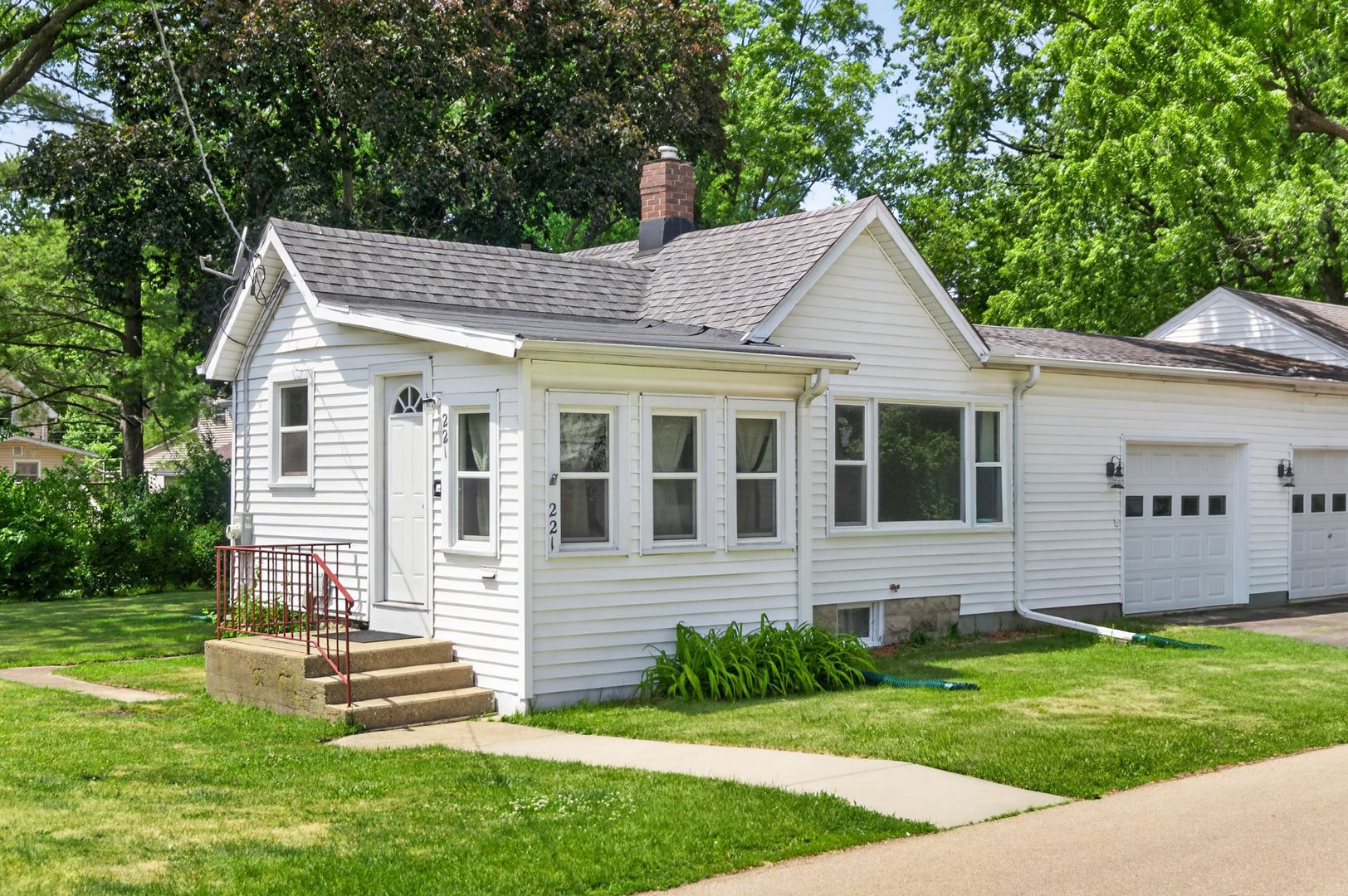 221 Ellen Street #221, Sycamore, IL
