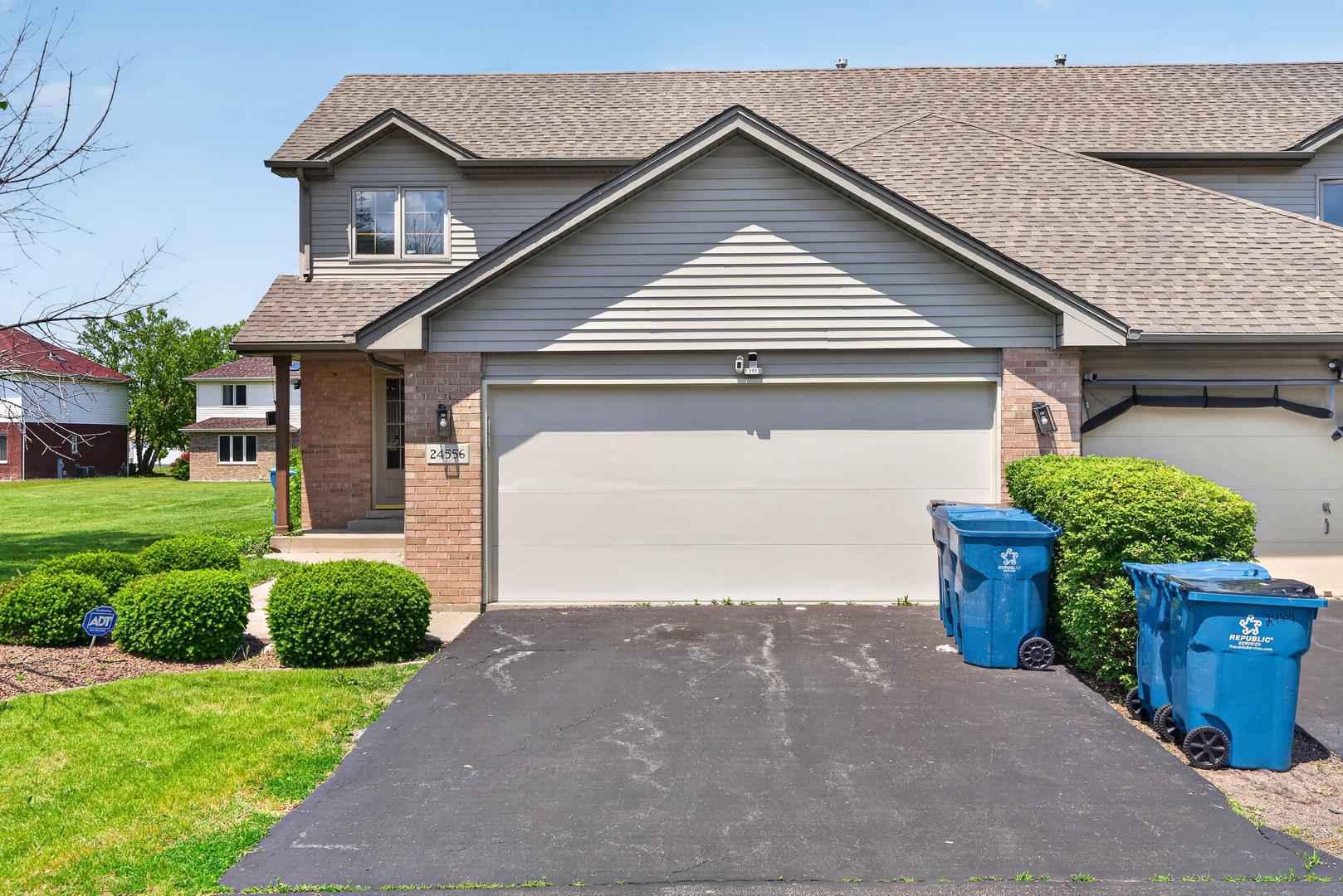 24556 S Independence Boulevard, Crete, IL