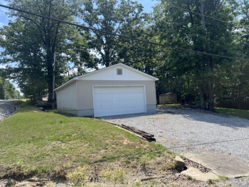 12808 N Shoreland Drive, Marion, IL