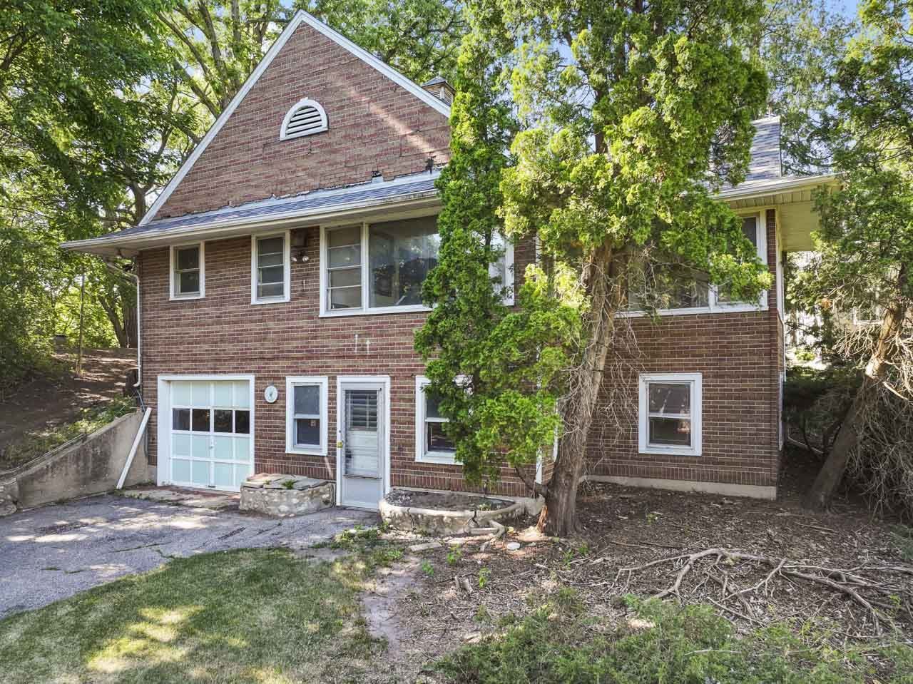 2810 Fischer Drive, Burlington, WI