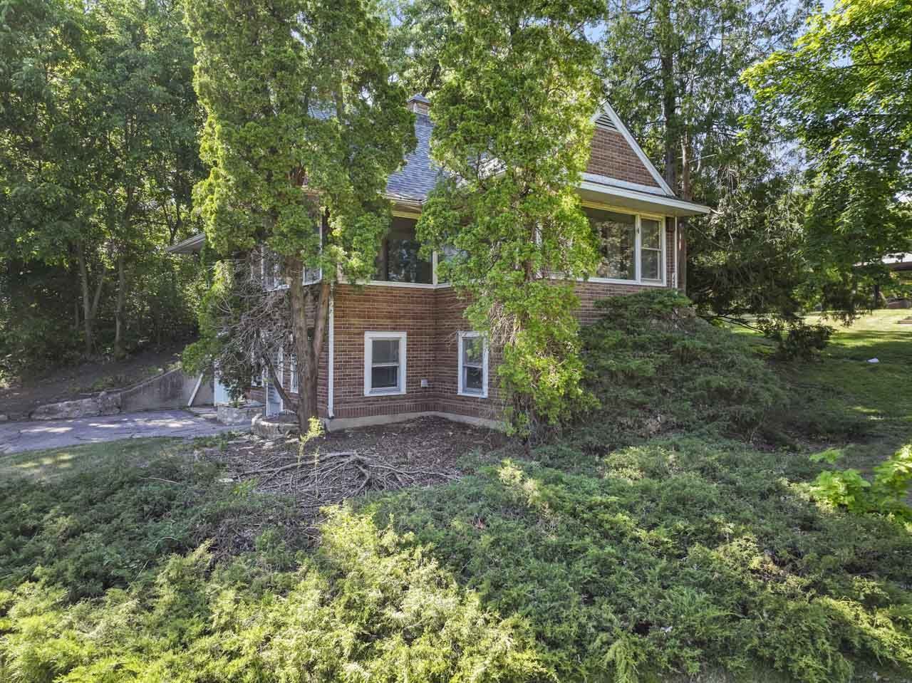 2810 Fischer Drive, Burlington, WI