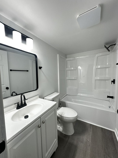 110 N Robert Drive, Godley, IL