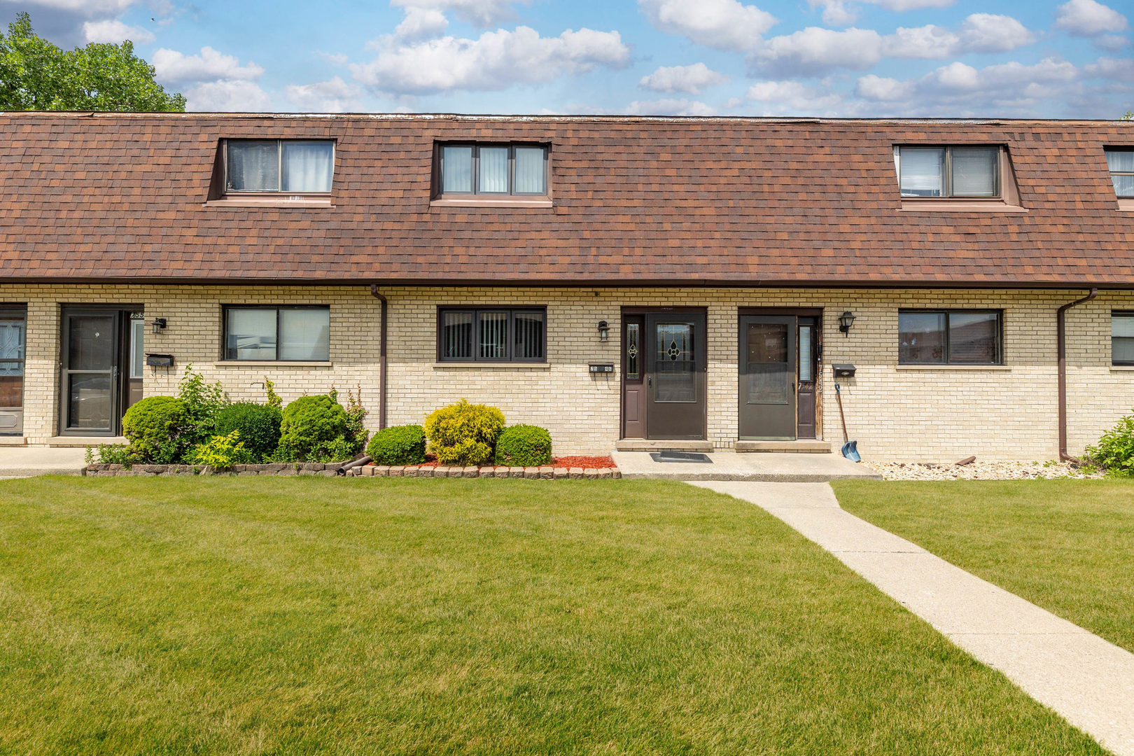 7546 S Cork Avenue, Justice, IL