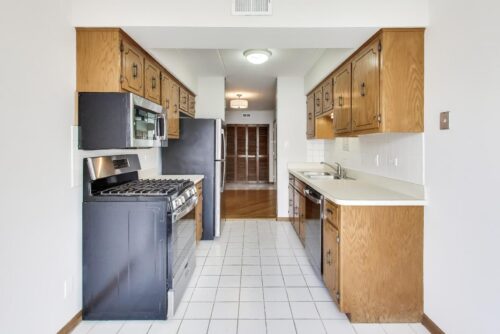 4932 Circle Court #502, Crestwood, IL