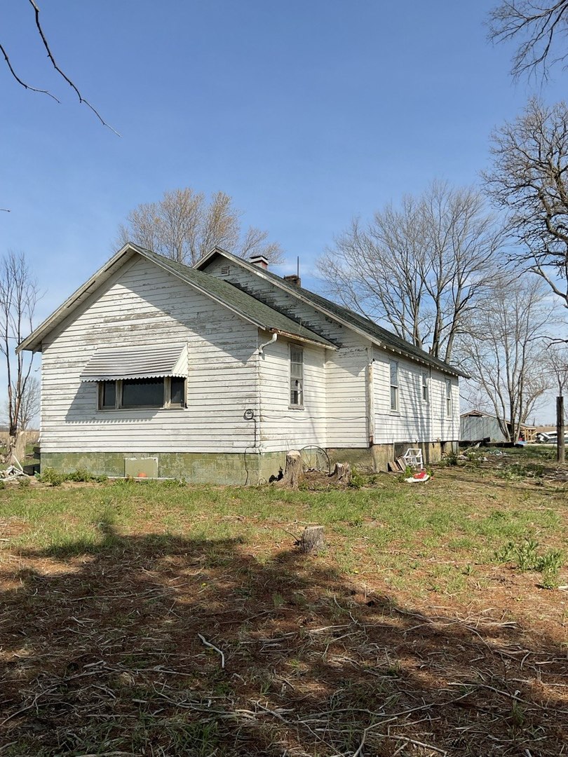 8809 E 3100 North Road, Potomac, IL