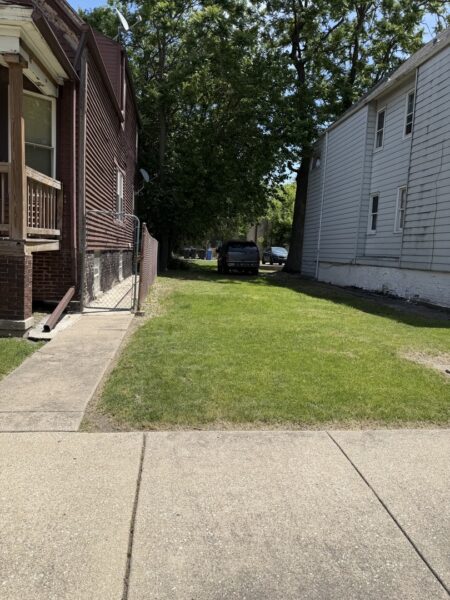 5731 S Hermitage Avenue, Chicago, IL