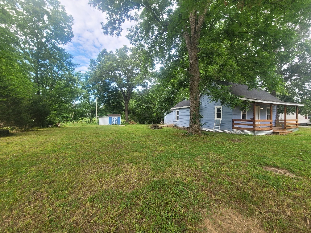 301 E Olive Street, Mcleansboro, IL