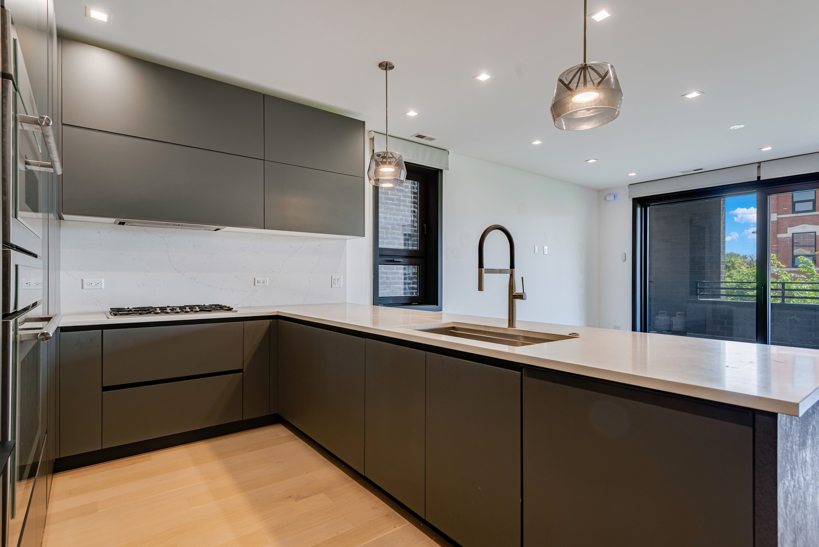 1524 W Chicago Avenue #2E, Chicago, IL