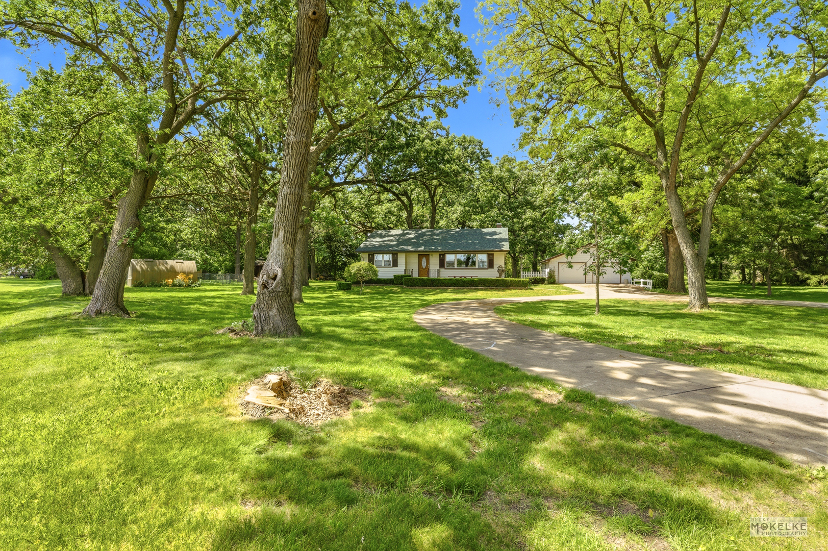 7823 Galena Road, Bristol, IL