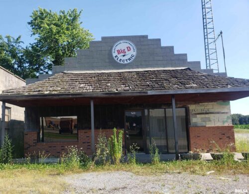 1203 BARTON Street, Eldorado, IL