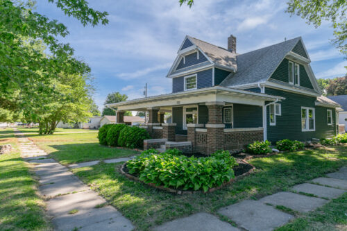 302 S WASHINGTON Street, Joy, IL