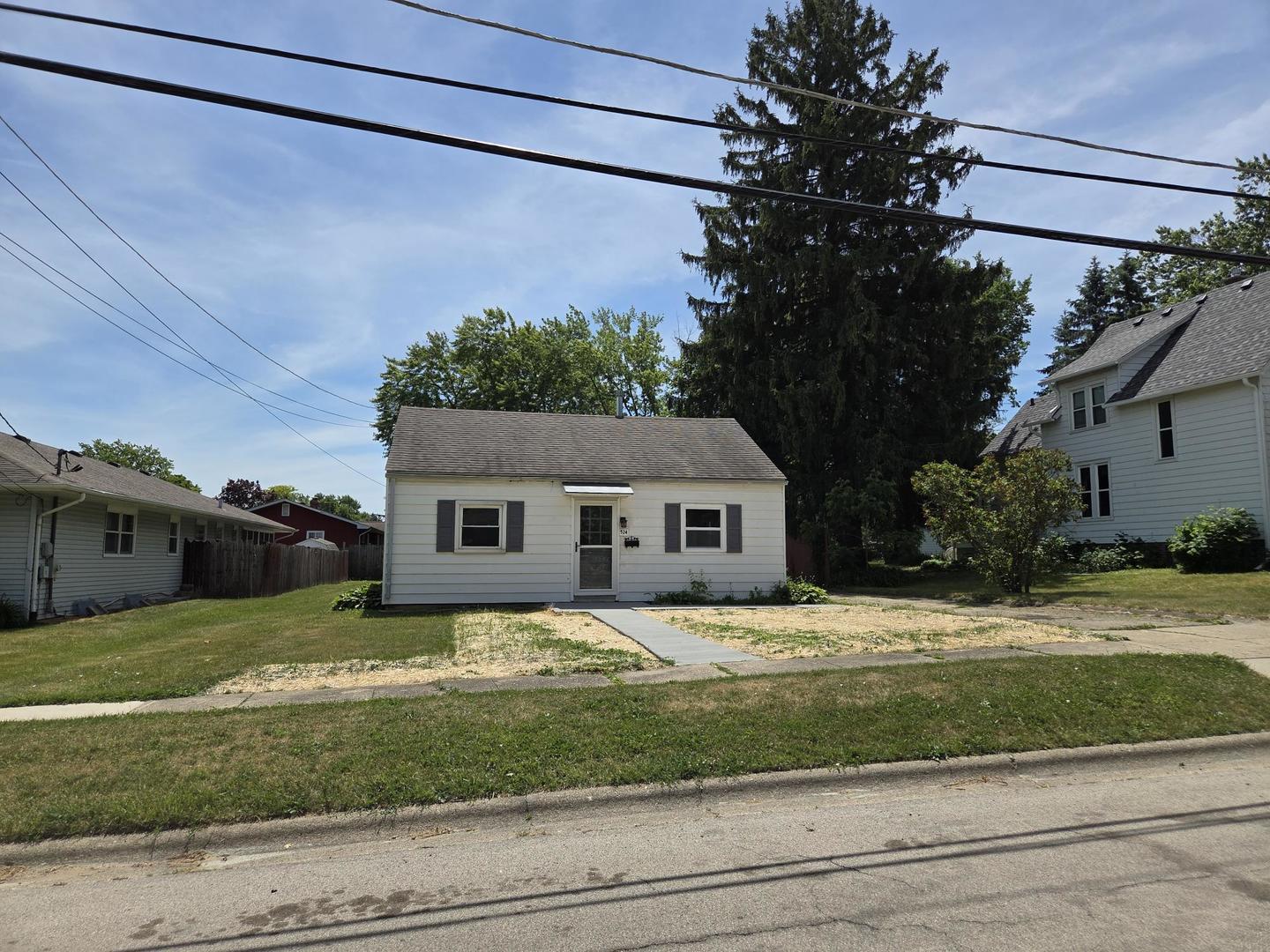 524 Amsterdam Street, Woodstock, IL