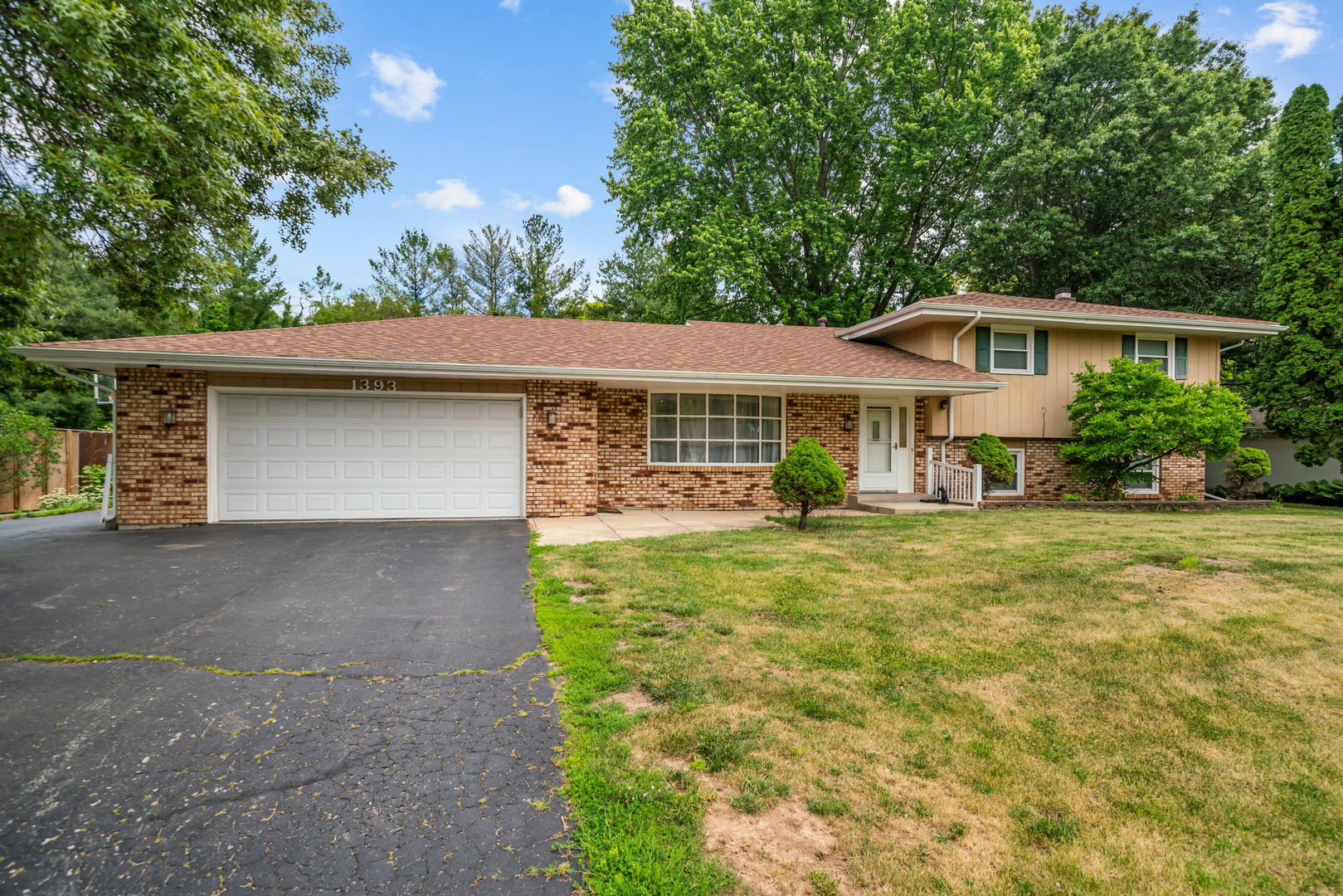 1393 Bryn Mawr Street, Rockford, IL