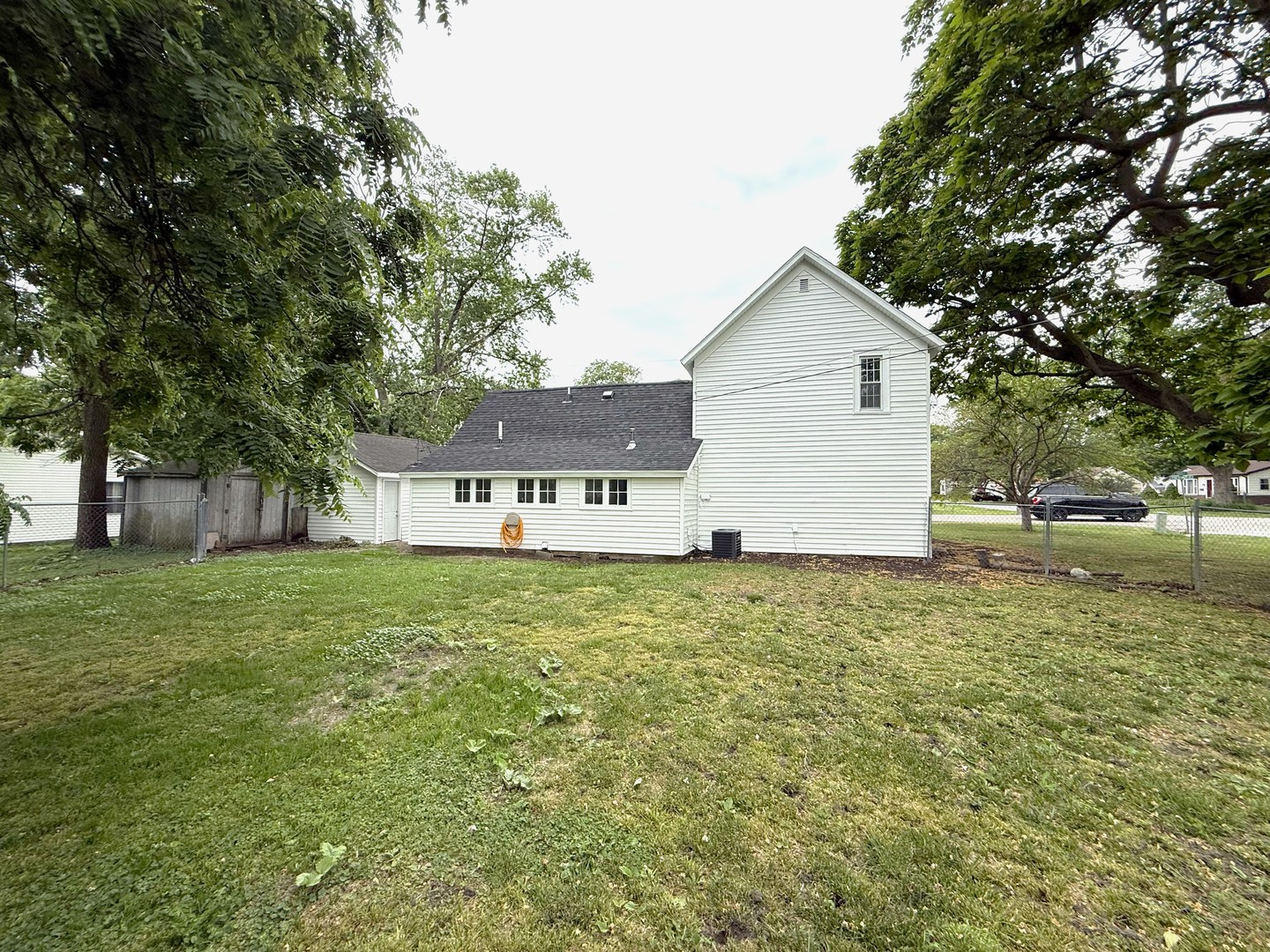 409 E Chestnut Street, Paxton, IL