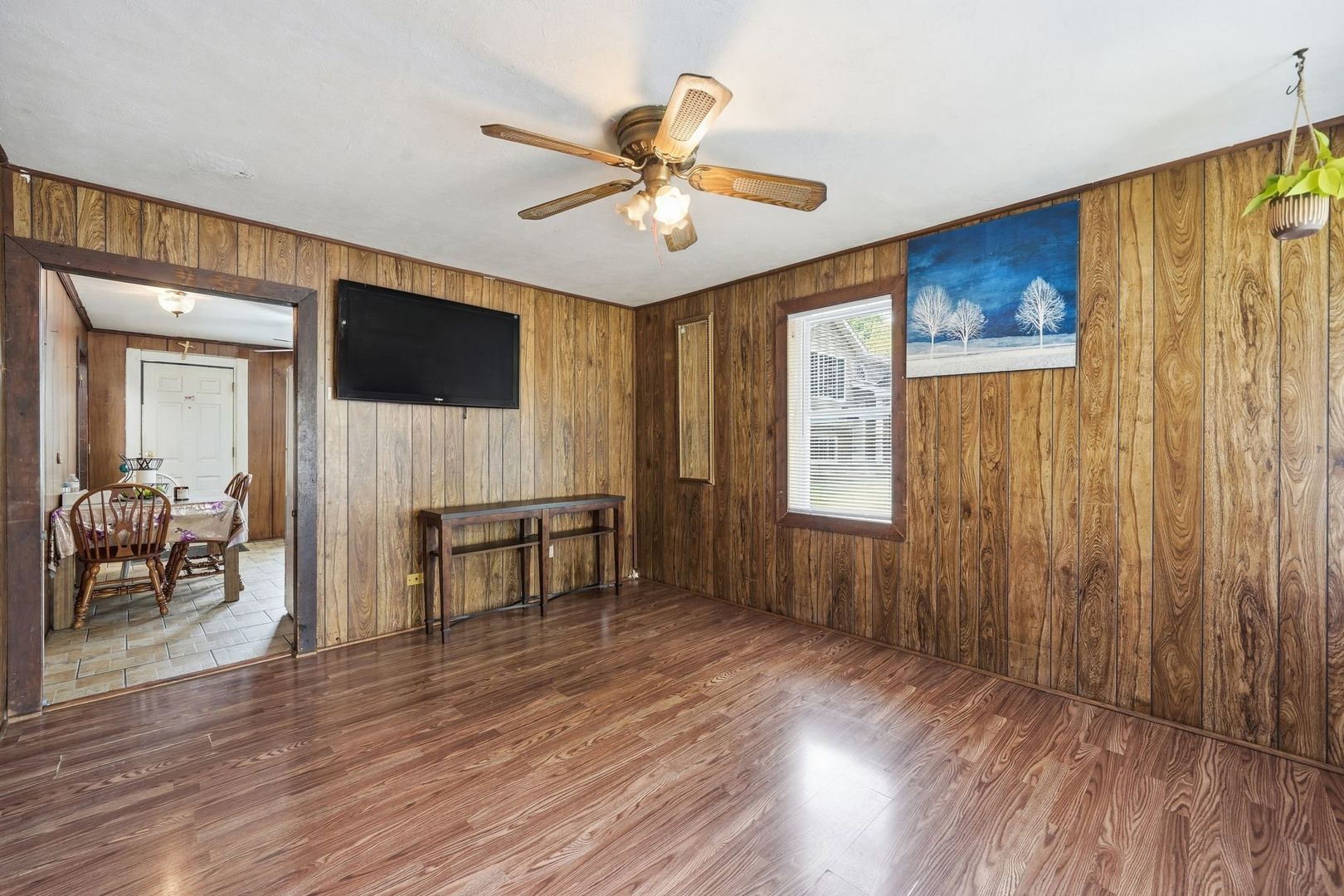 2407 Hermon Avenue, Zion, IL
