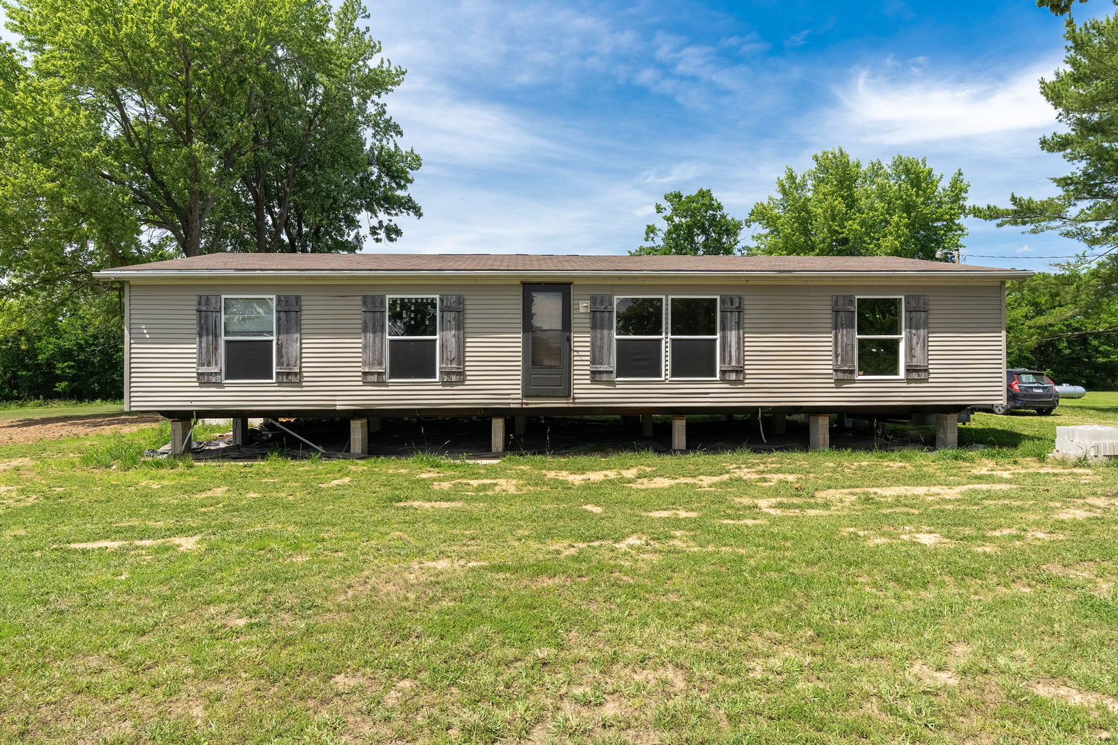 17203 #9 Blacktop, West Frankfort, IL