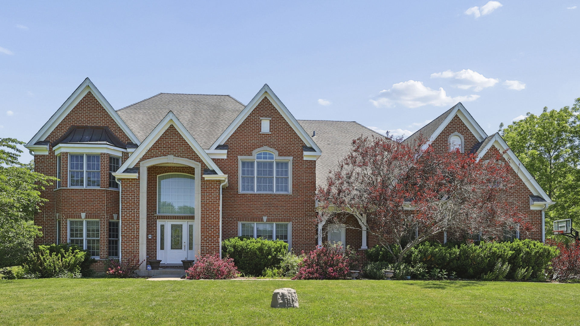 39571 ORCHARD BLUFF Lane, Wadsworth, IL