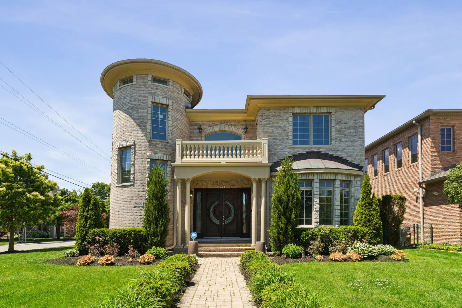 7000 N Kilpatrick Avenue, Lincolnwood, IL