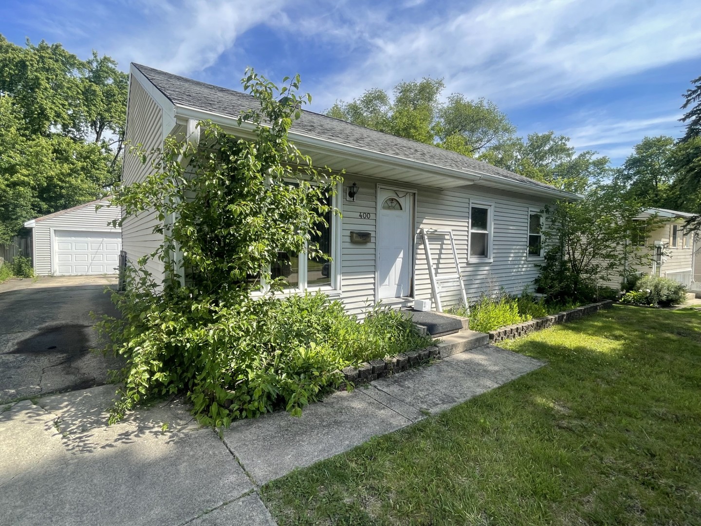 400 E Altgeld Avenue, Glendale Heights, IL