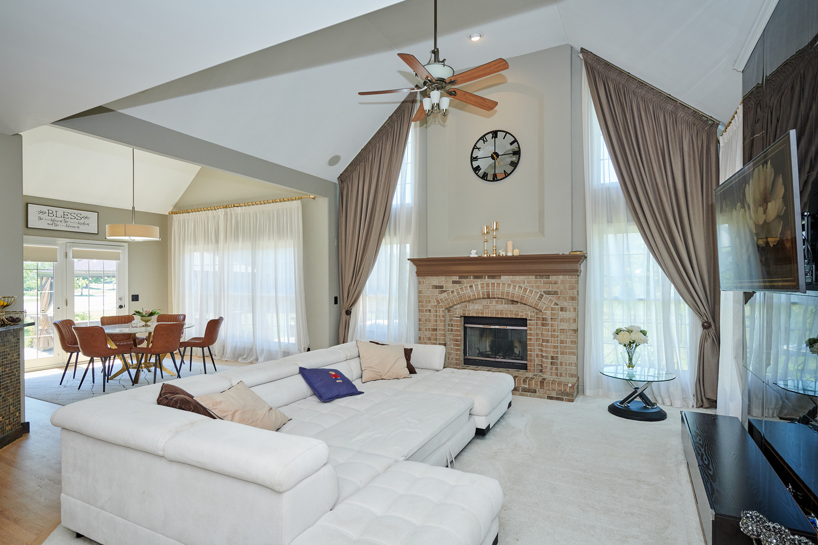 26300 W Chatham Drive, Plainfield, IL