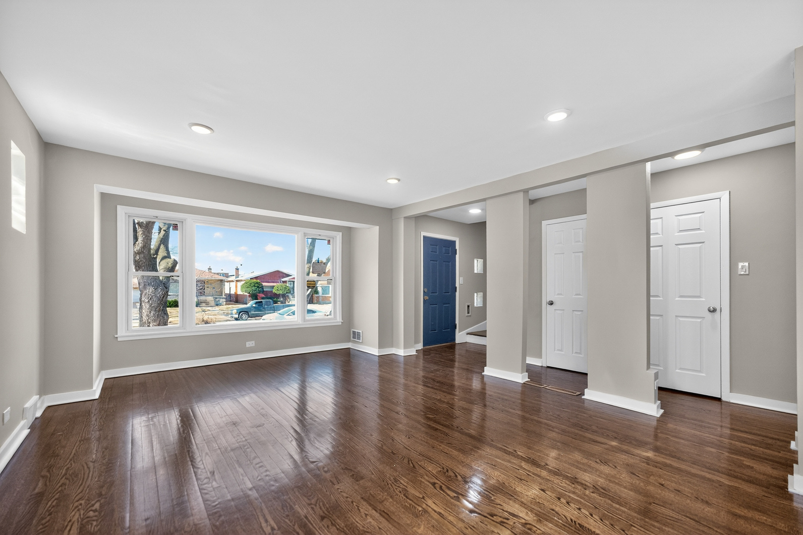 8155 S Wabash Avenue, Chicago, IL