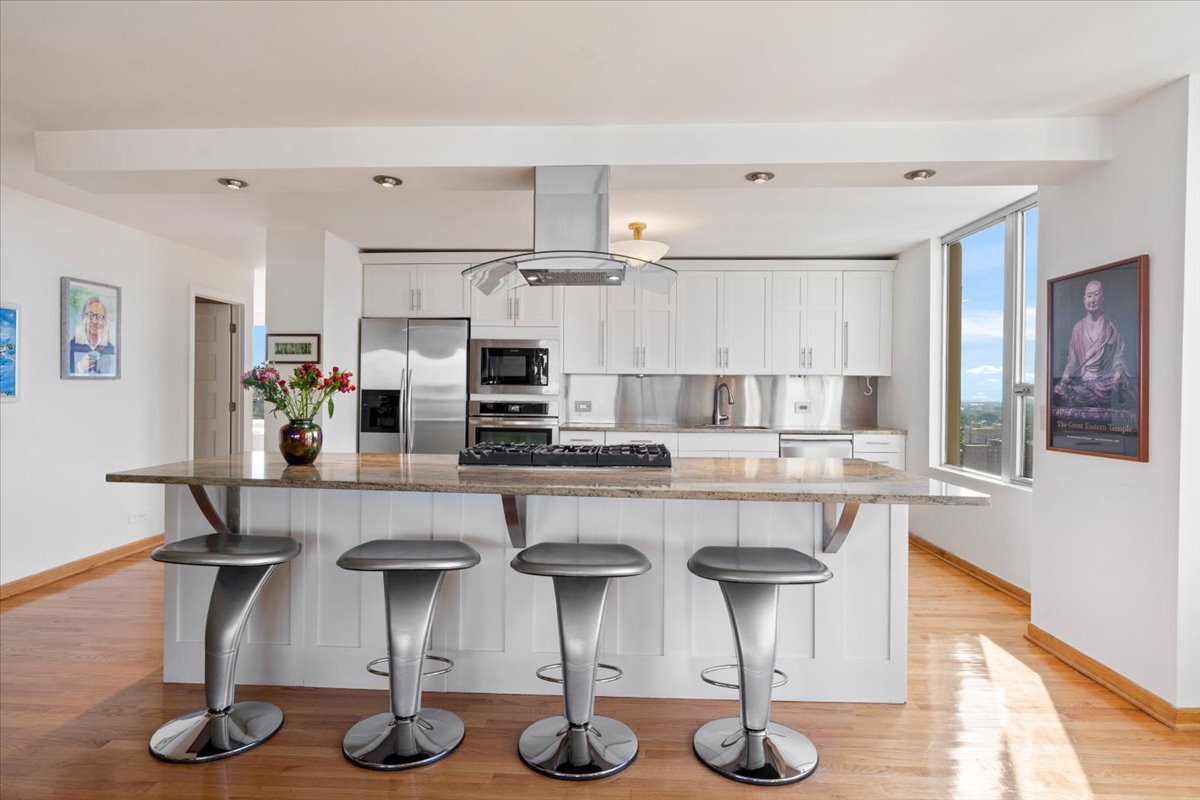 5201 S Cornell Avenue #22A-B, Chicago, IL