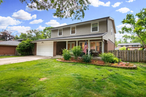 2005 E Cayuga Lane, Mount Prospect, IL