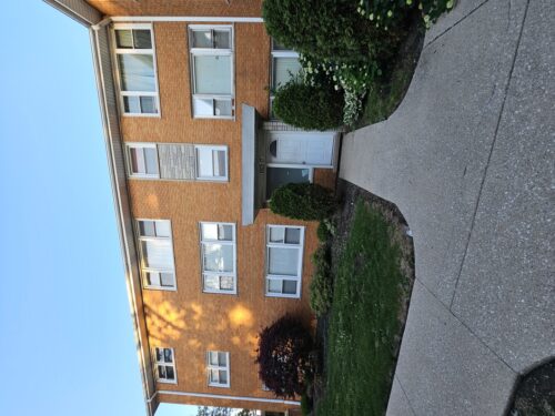 6925 W 64th Place #2f, Chicago, IL