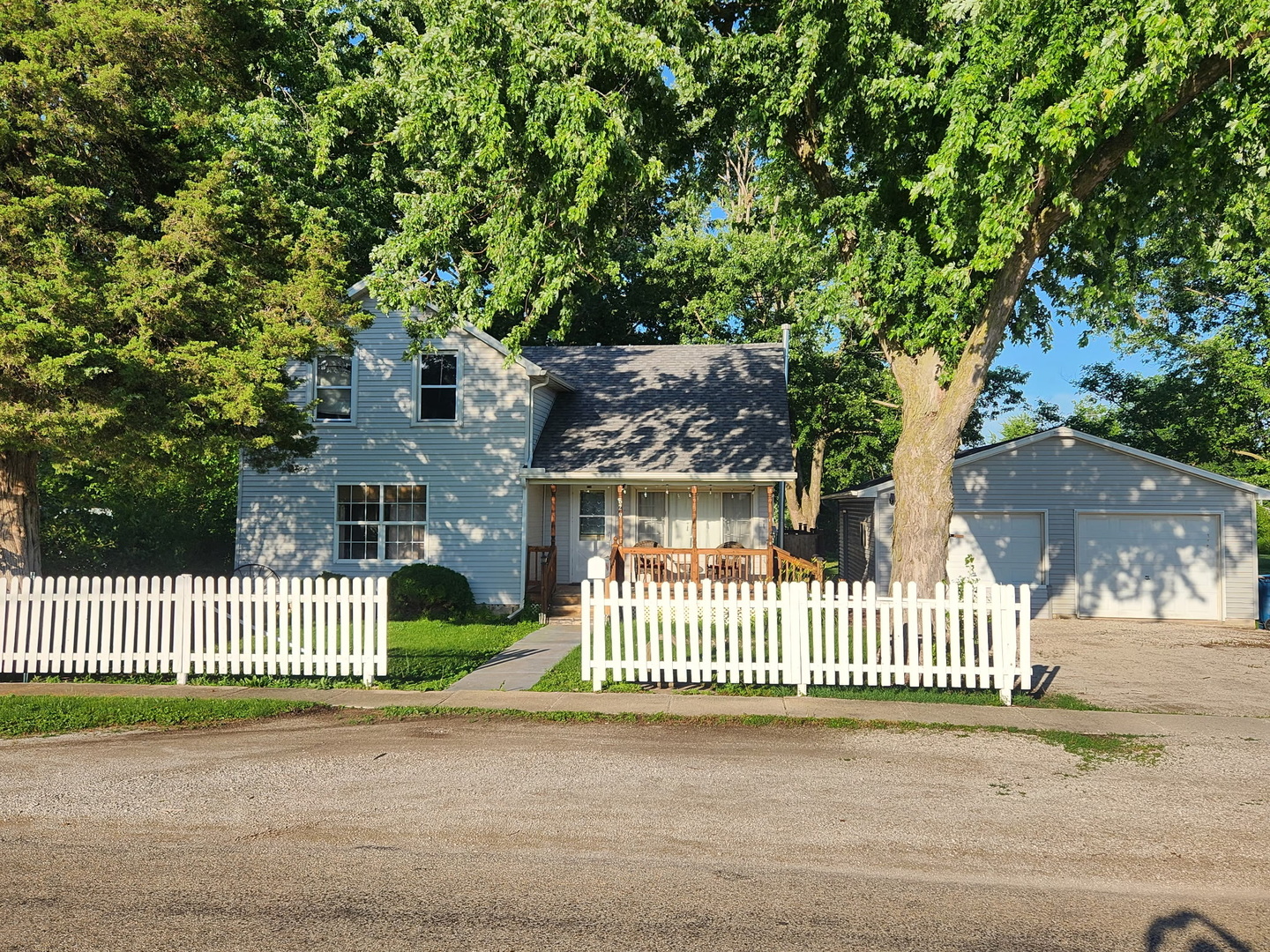 829 Oak Street, Minonk, IL