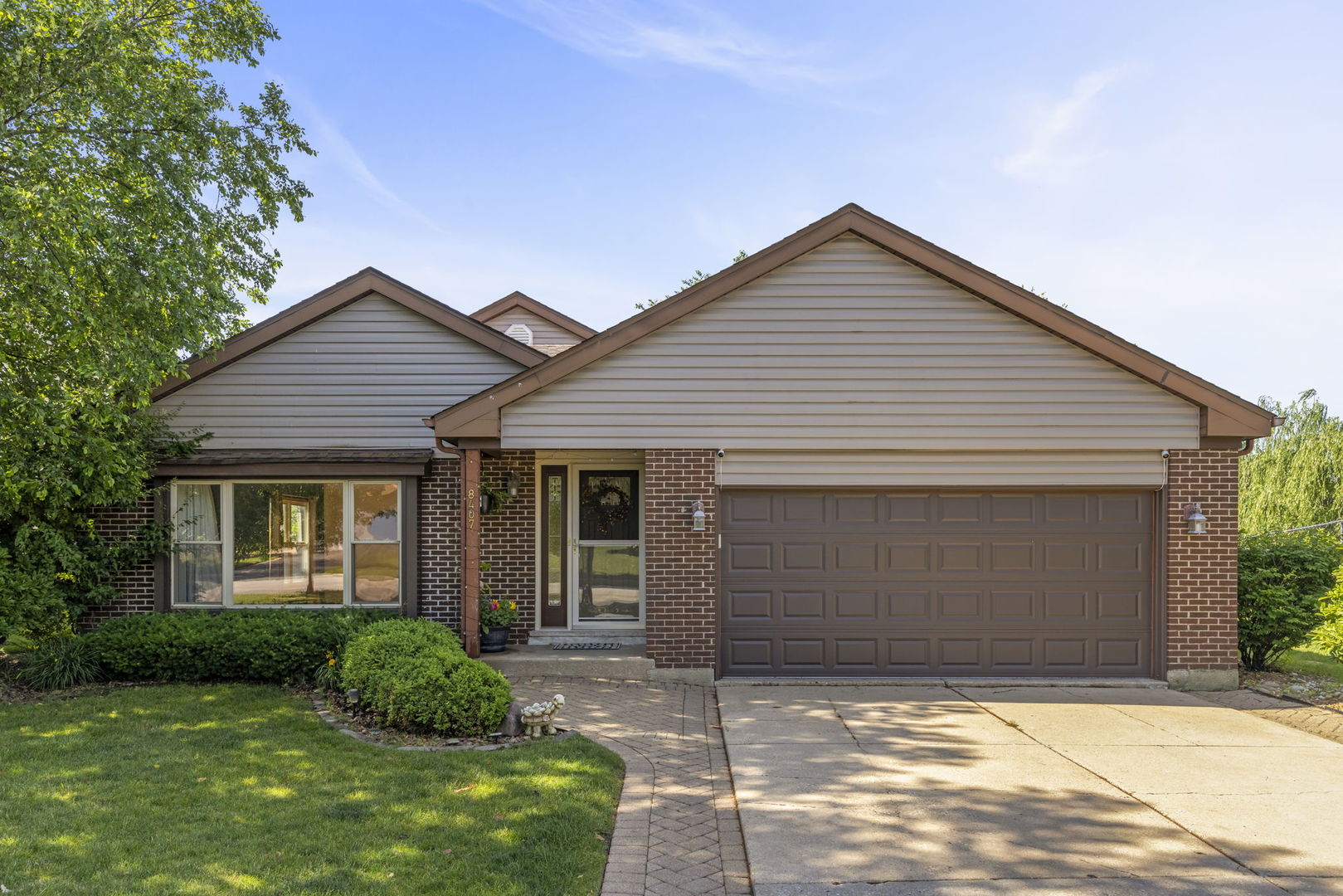 8407 Carriage Lane, Tinley Park, IL