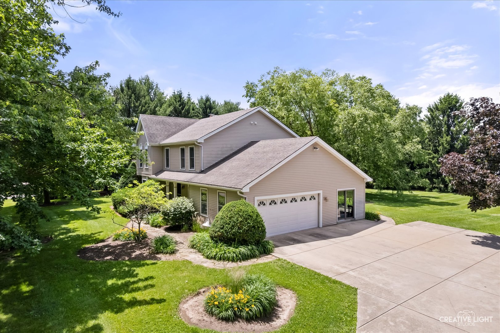 1N090 Kaneview Court, Maple Park, IL