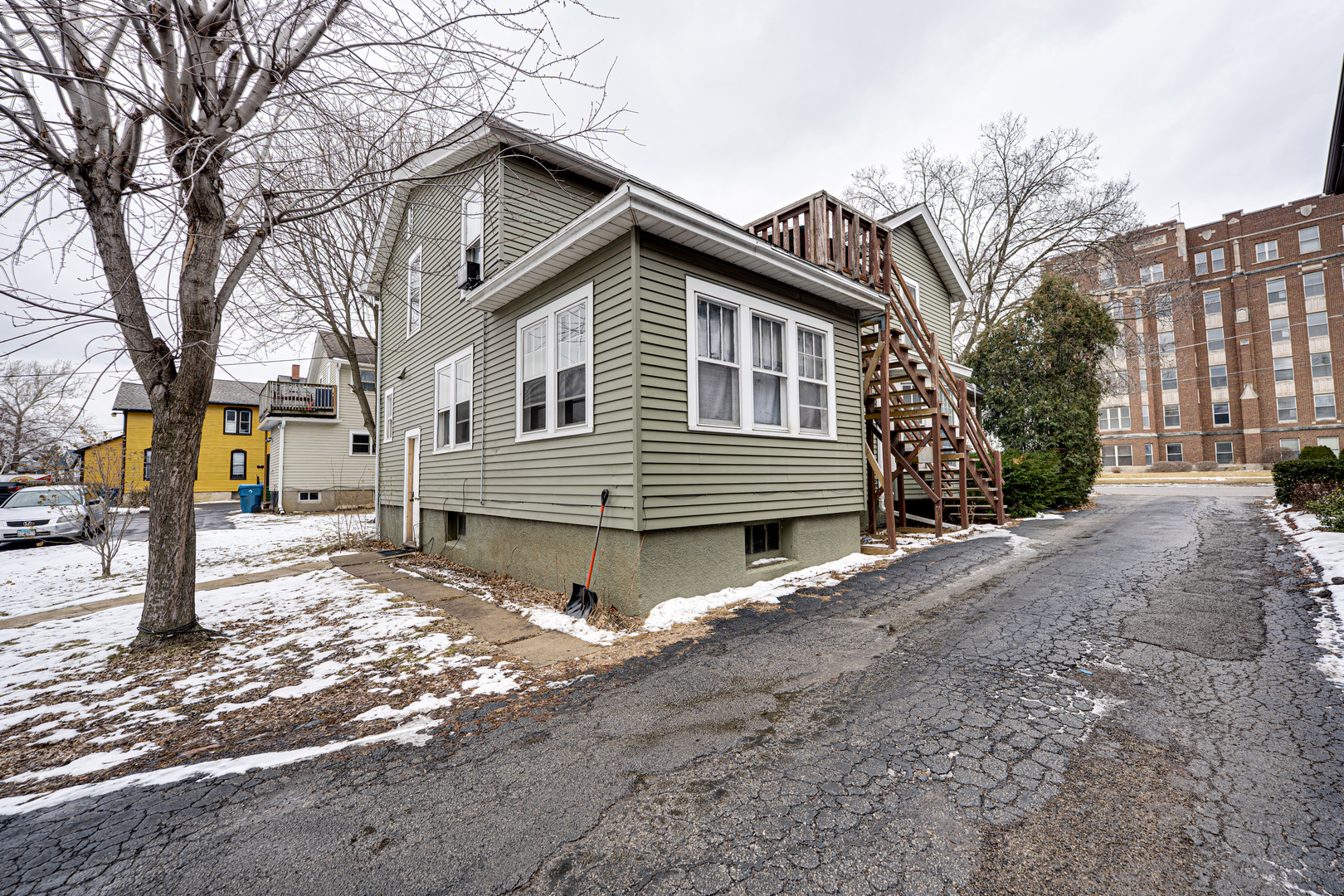 426 N Lake Street #3, Aurora, IL