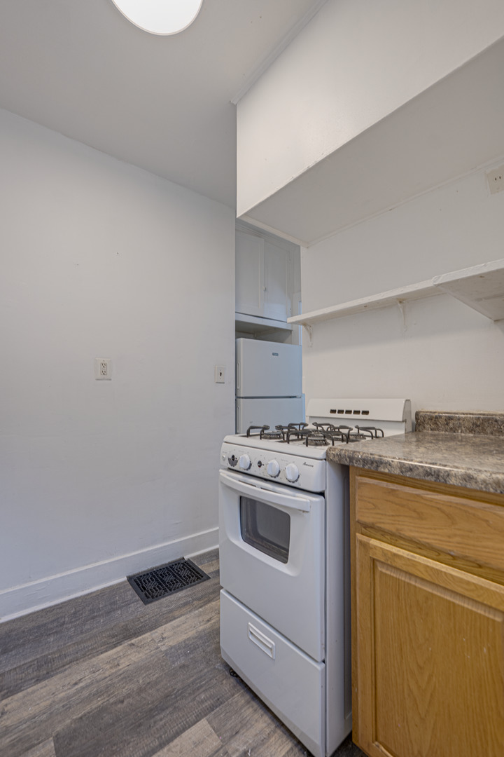 426 N Lake Street #3, Aurora, IL