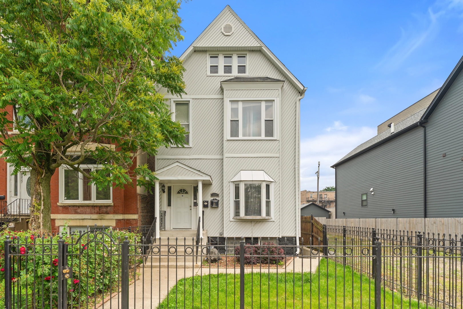 4339 S Indiana Avenue, Chicago, IL