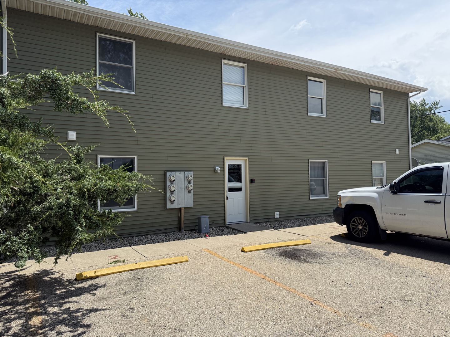 106 S. 3rd Avenue #2, Mendota, IL