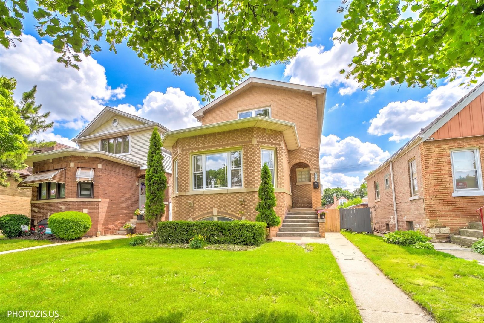 3515 N Oriole Avenue, Chicago, IL