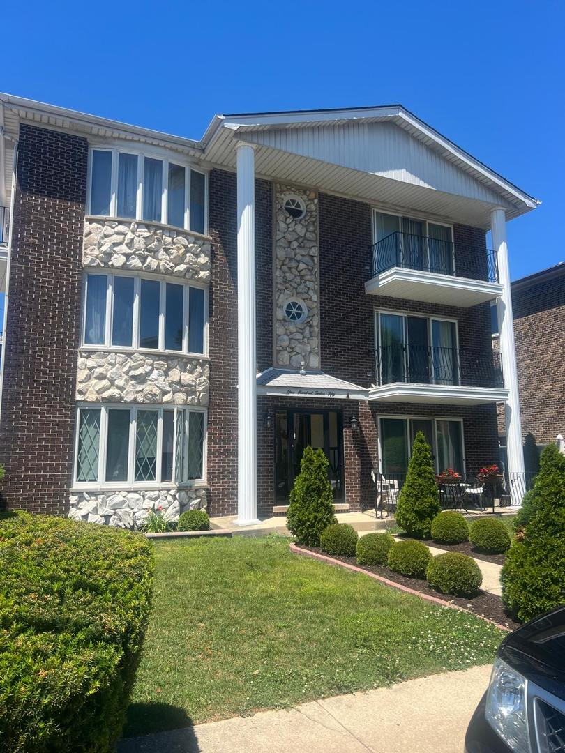 11250 Moraine Drive, Palos Hills, IL