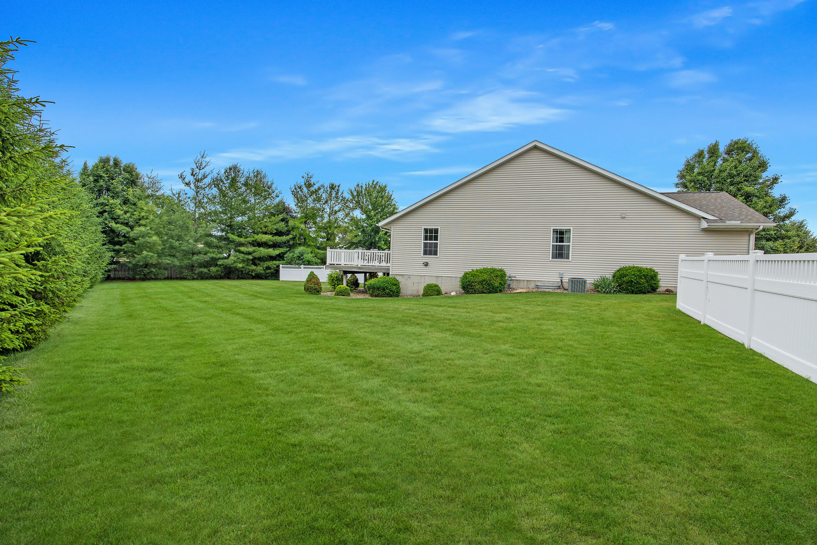 100 Marvin Court, Metamora, IL