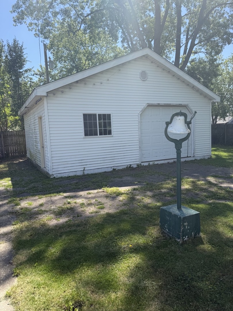 260 N Madison Avenue, Bradley, IL
