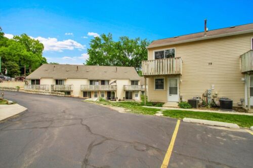 79 Maude Avenue, Fox Lake, IL