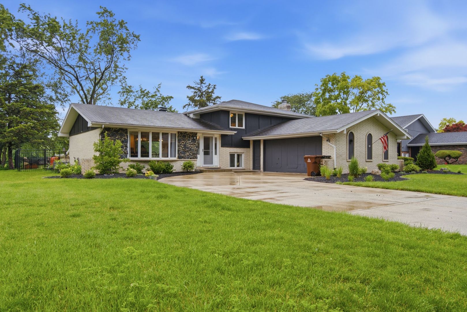 1314 Grandview Drive, New Lenox, IL