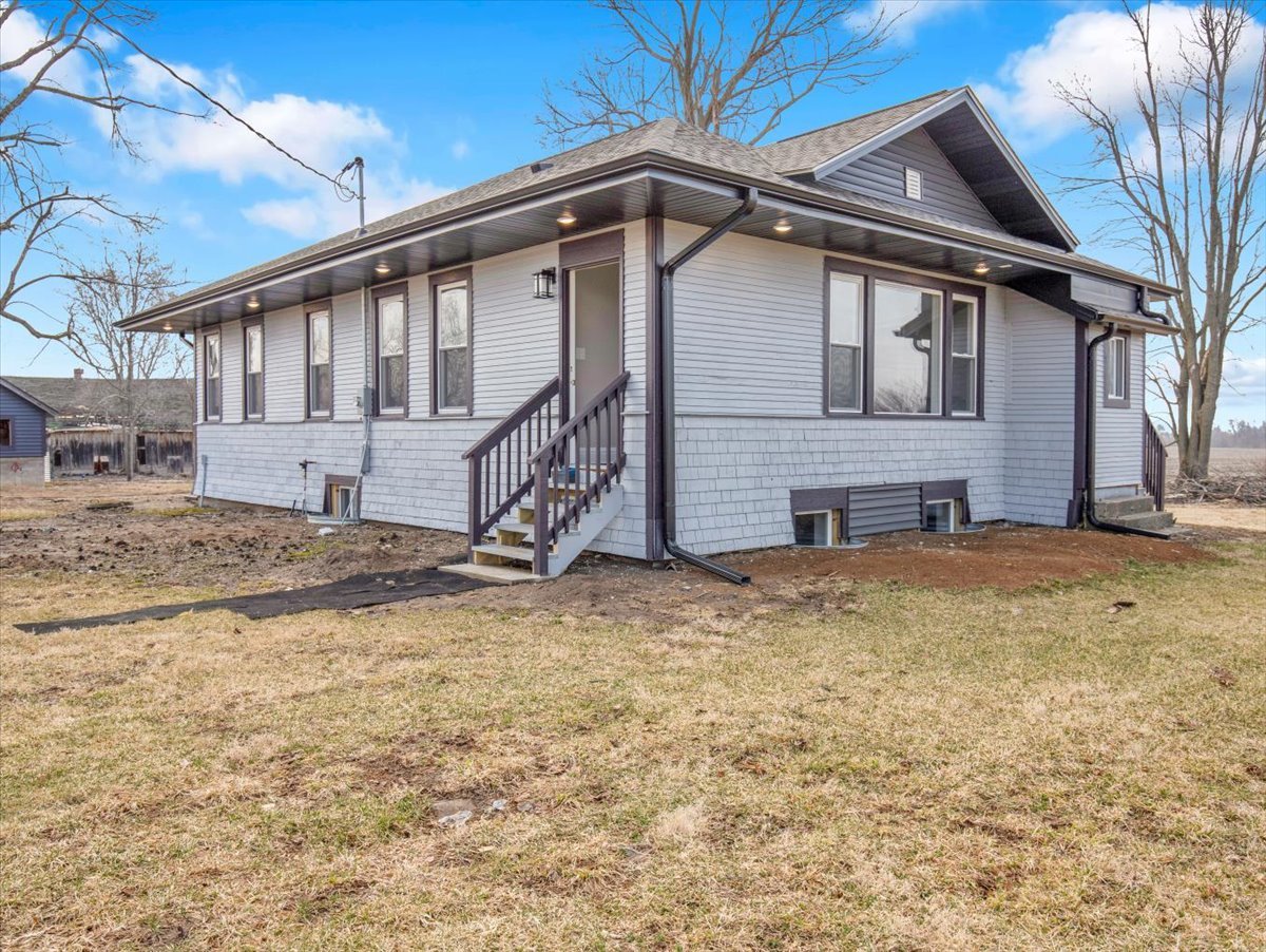18763 Grade School Road, Caledonia, IL