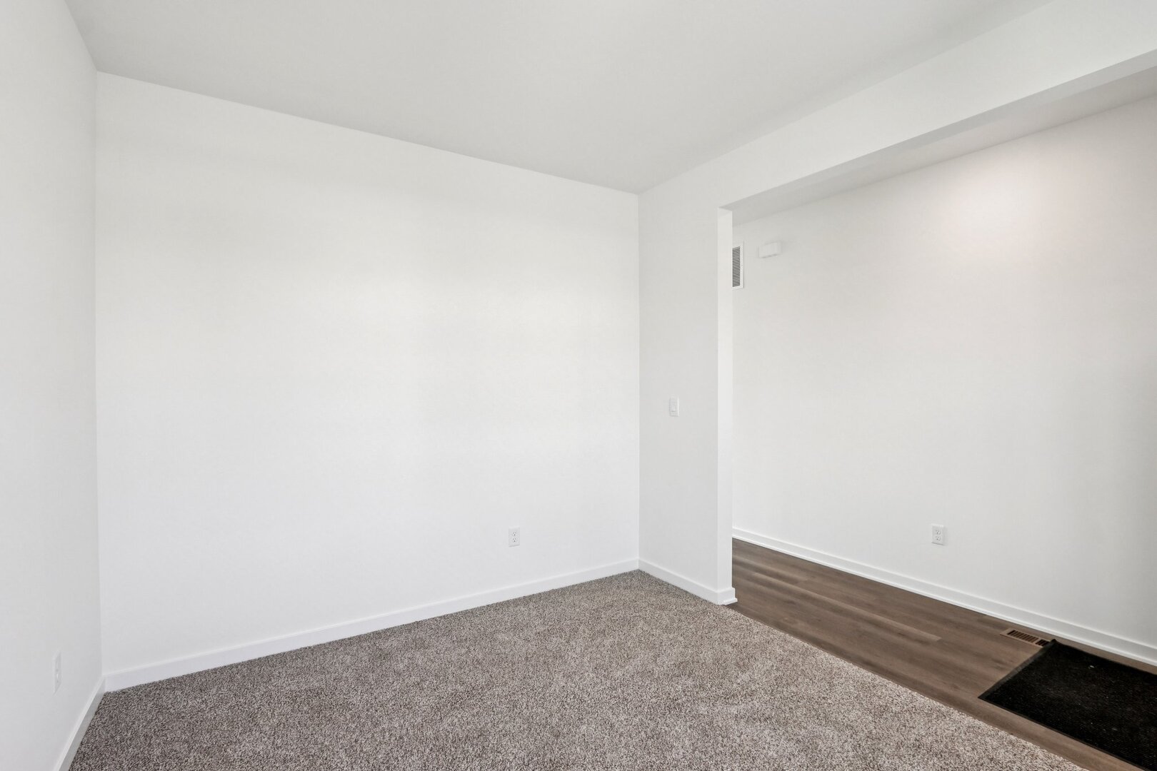 462 Vista Drive, Hampshire, IL