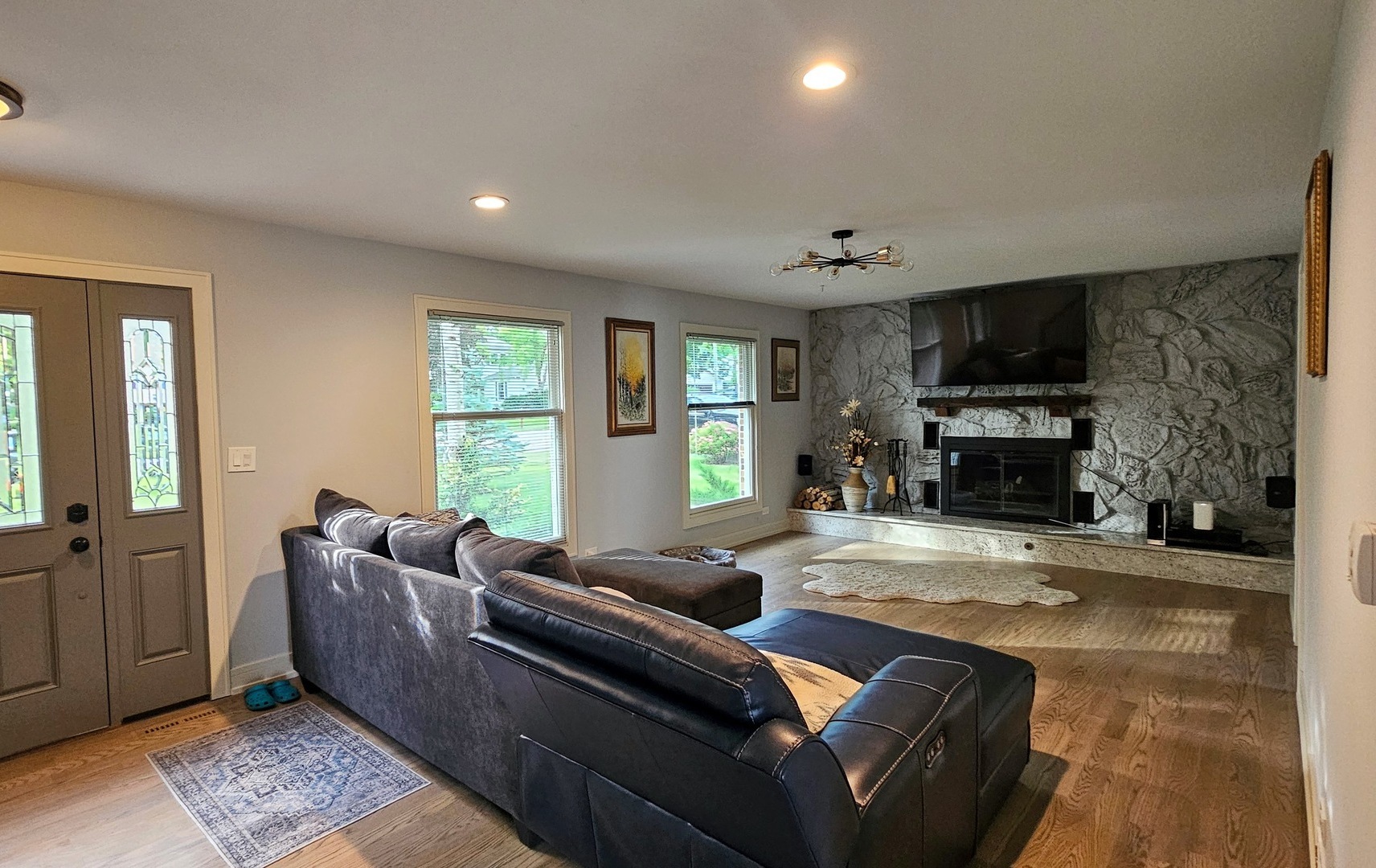 17515 W Winnebago Drive, Grayslake, IL