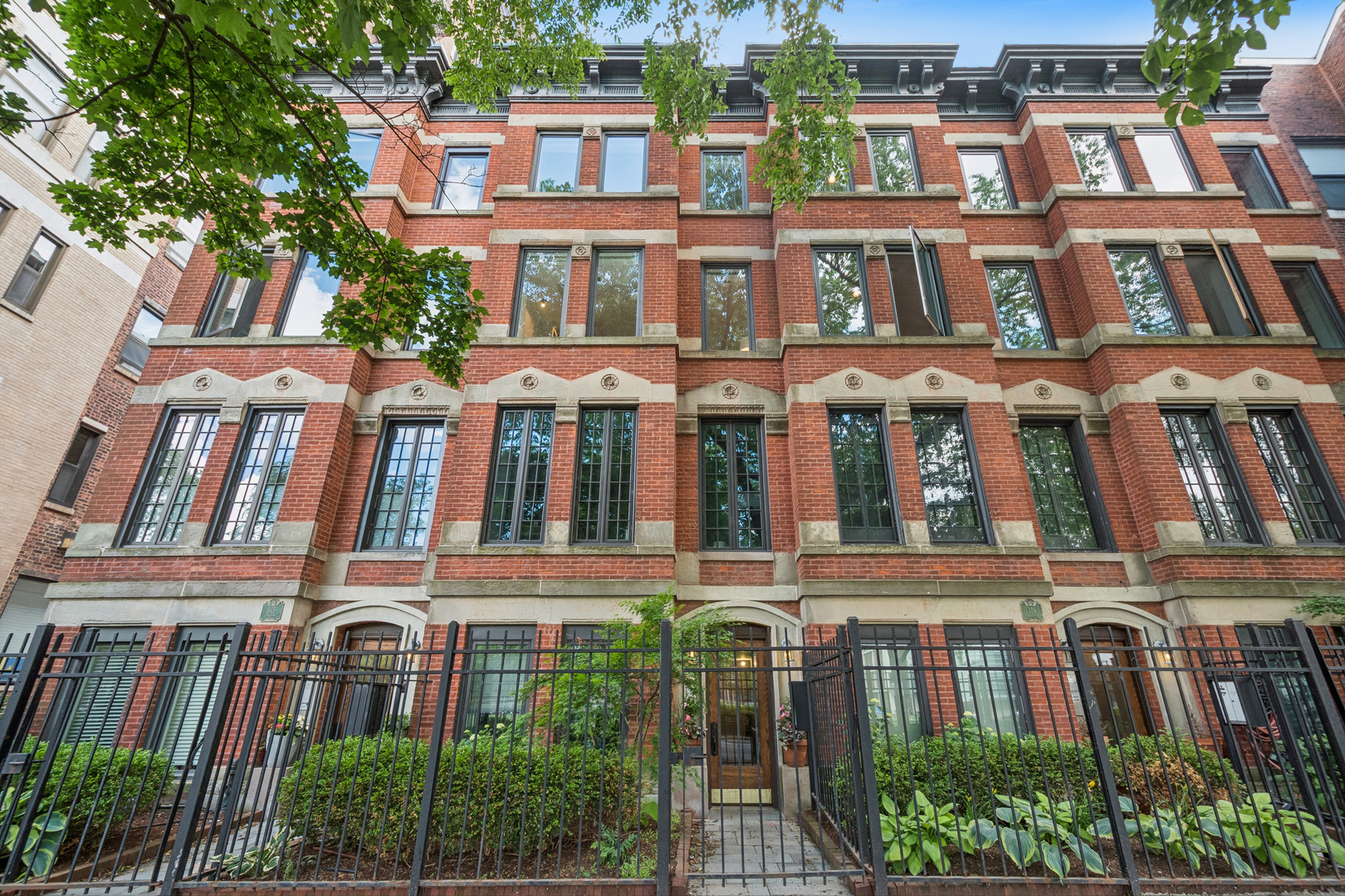 317 W WEBSTER Avenue #2, Chicago, IL
