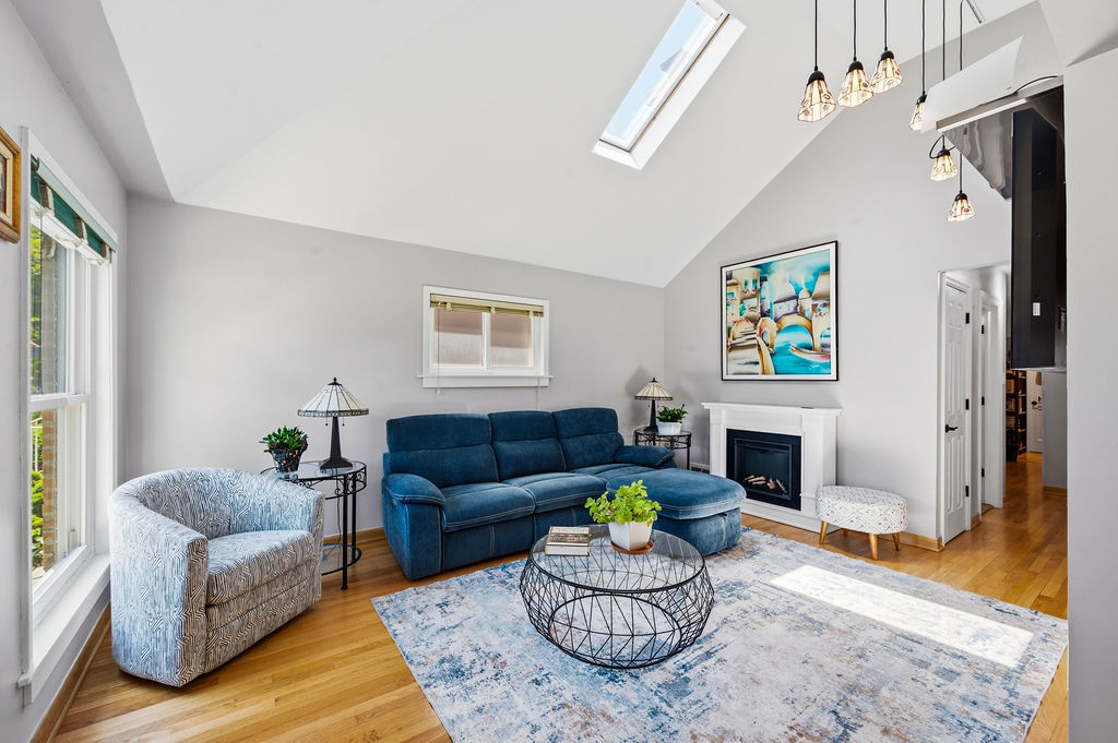 3848 N Plainfield Avenue, Chicago, IL