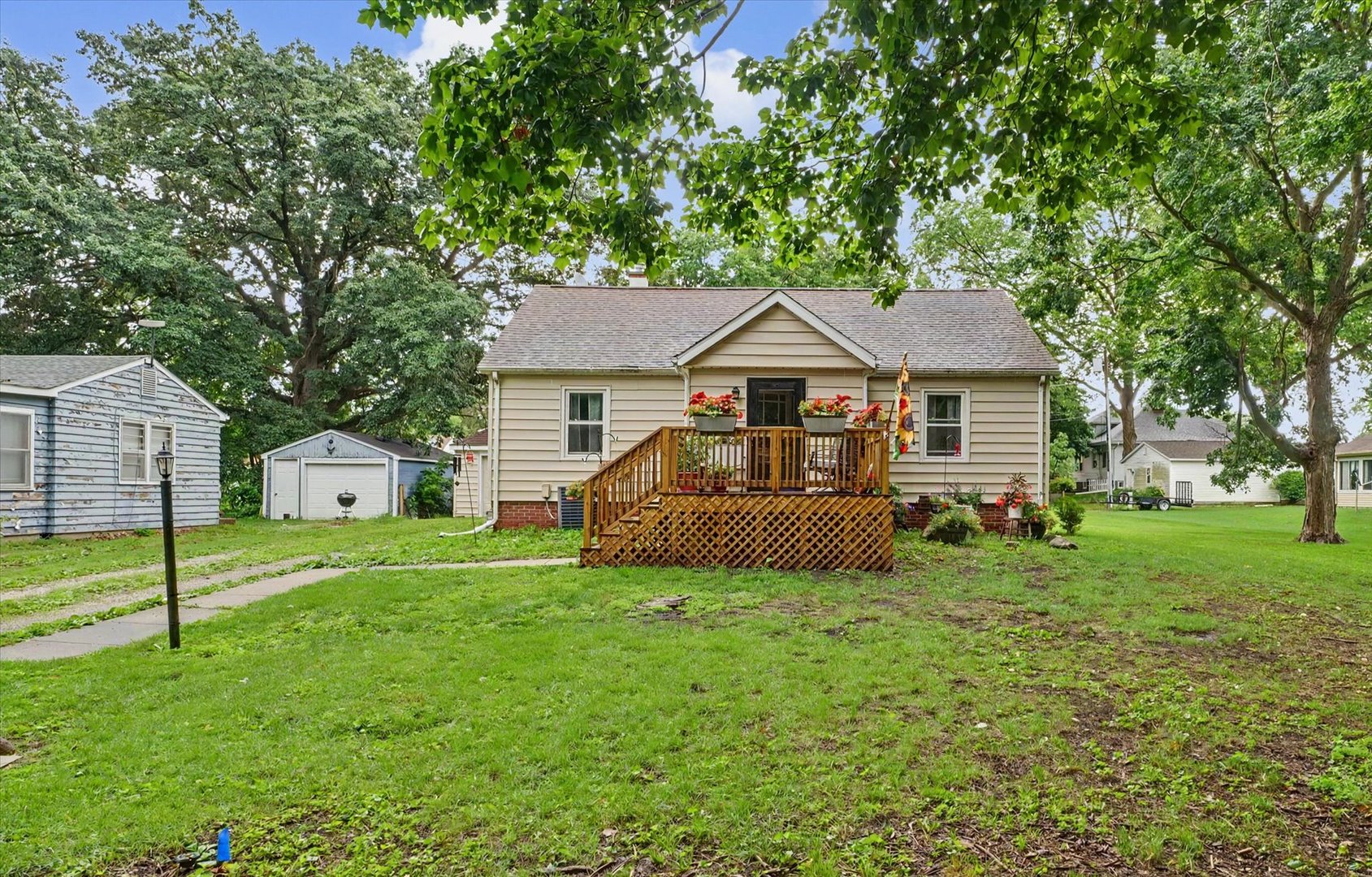 406 S Fourth Street, St. Joseph, IL