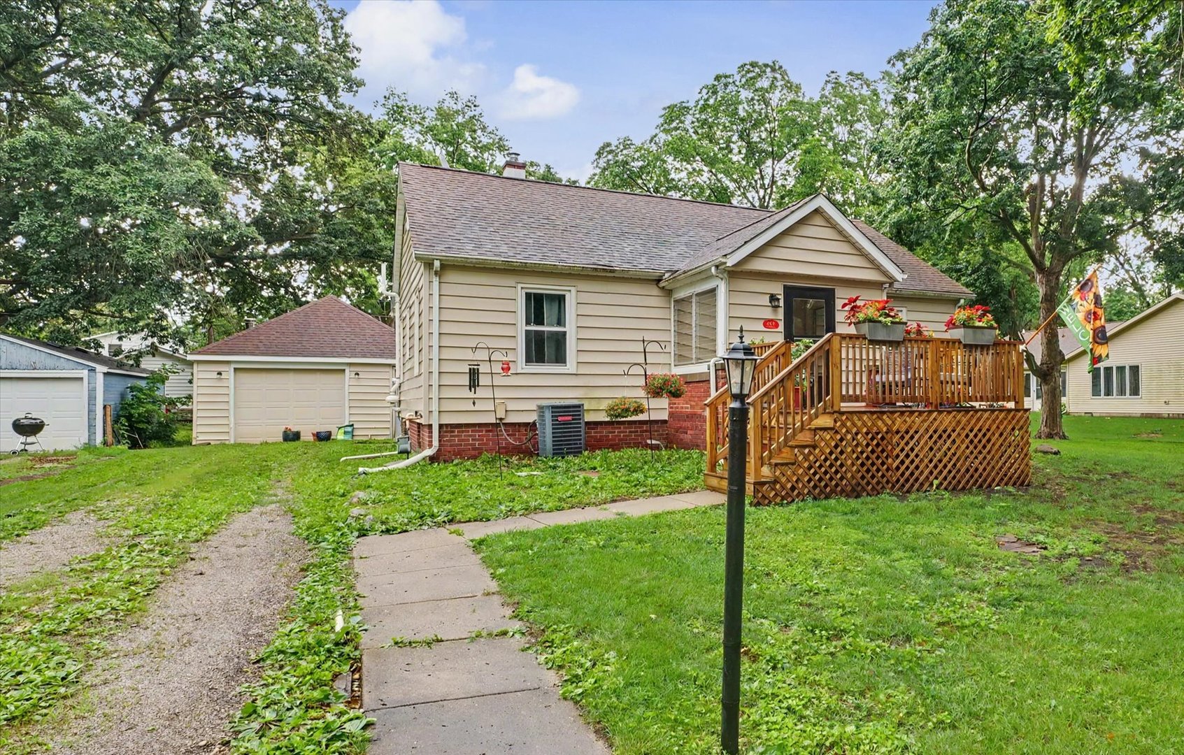 406 S Fourth Street, St. Joseph, IL