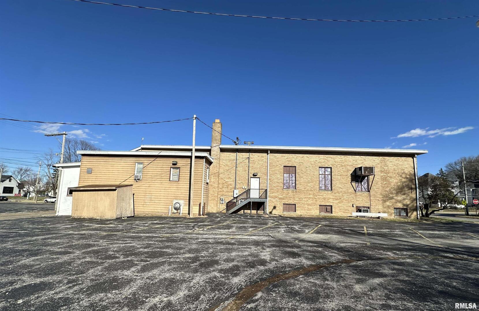 4329 8TH Avenue, Rock Island, IL